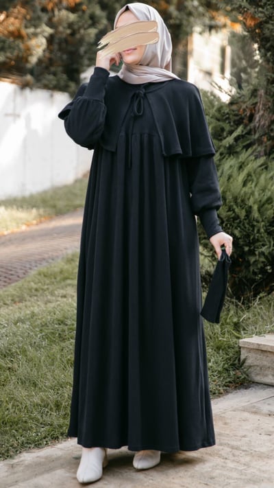 Pelerinli Örme Elbise