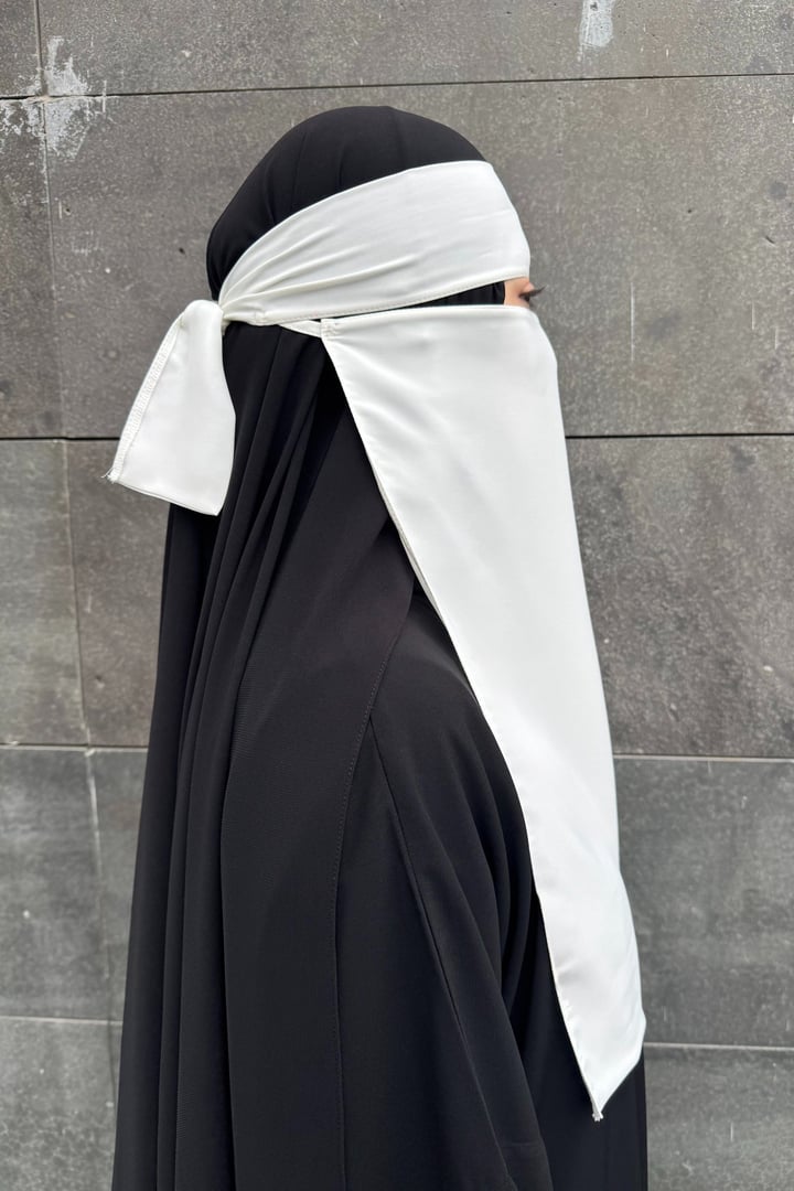 Lastikli Tek Katlı Peçe - Beyaz