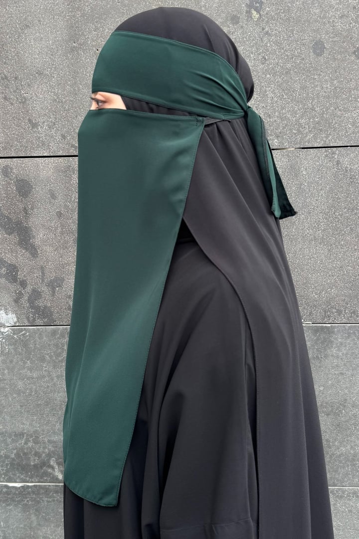 Lastikli Tek Katlı Peçe - Koyu Yeşil