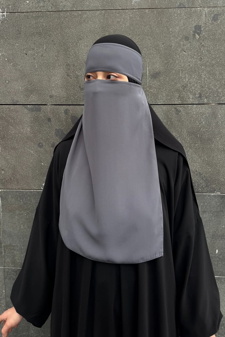 Lastikli Tek Katlı Peçe - Gri