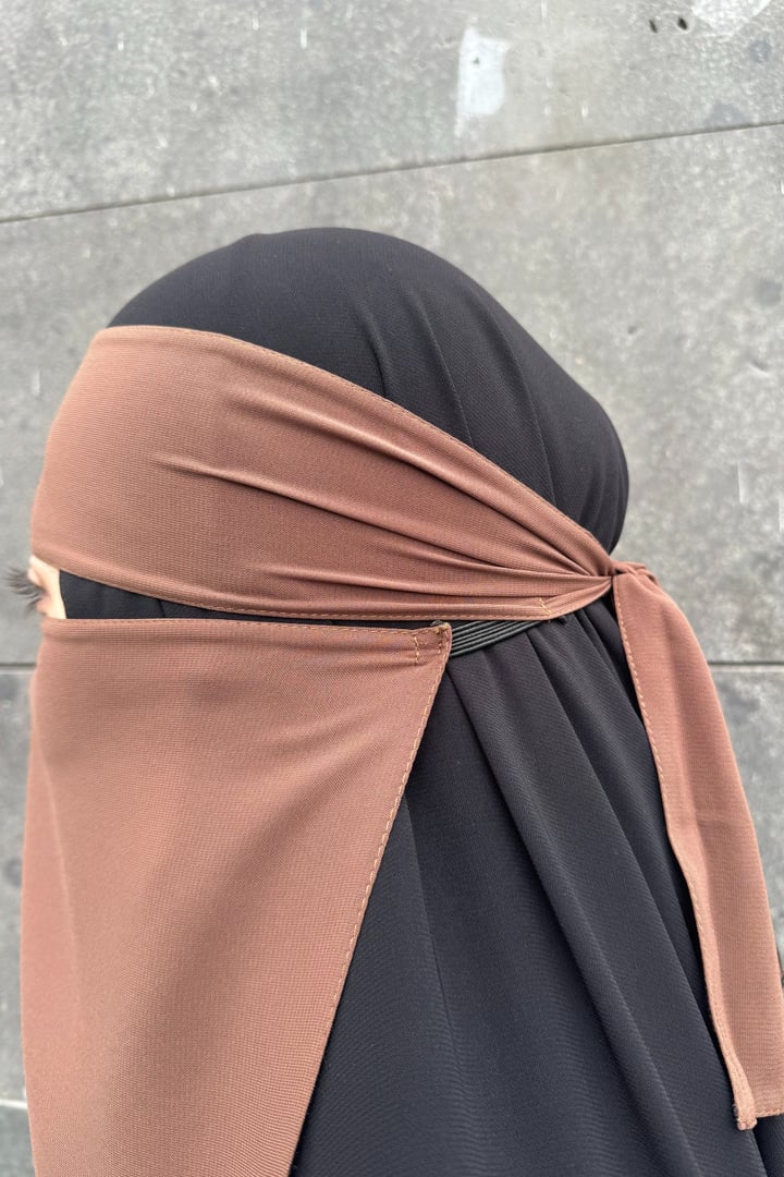 Lastikli Tek Katlı Peçe - Taba